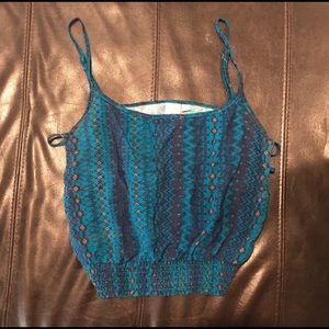 Crop top